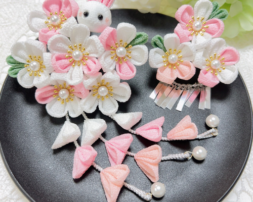 mii様order髪飾り　 〜儚いピンクのイヤリングとset♡〜 3f30fe4dc8f2954e54159cfbac8dfd