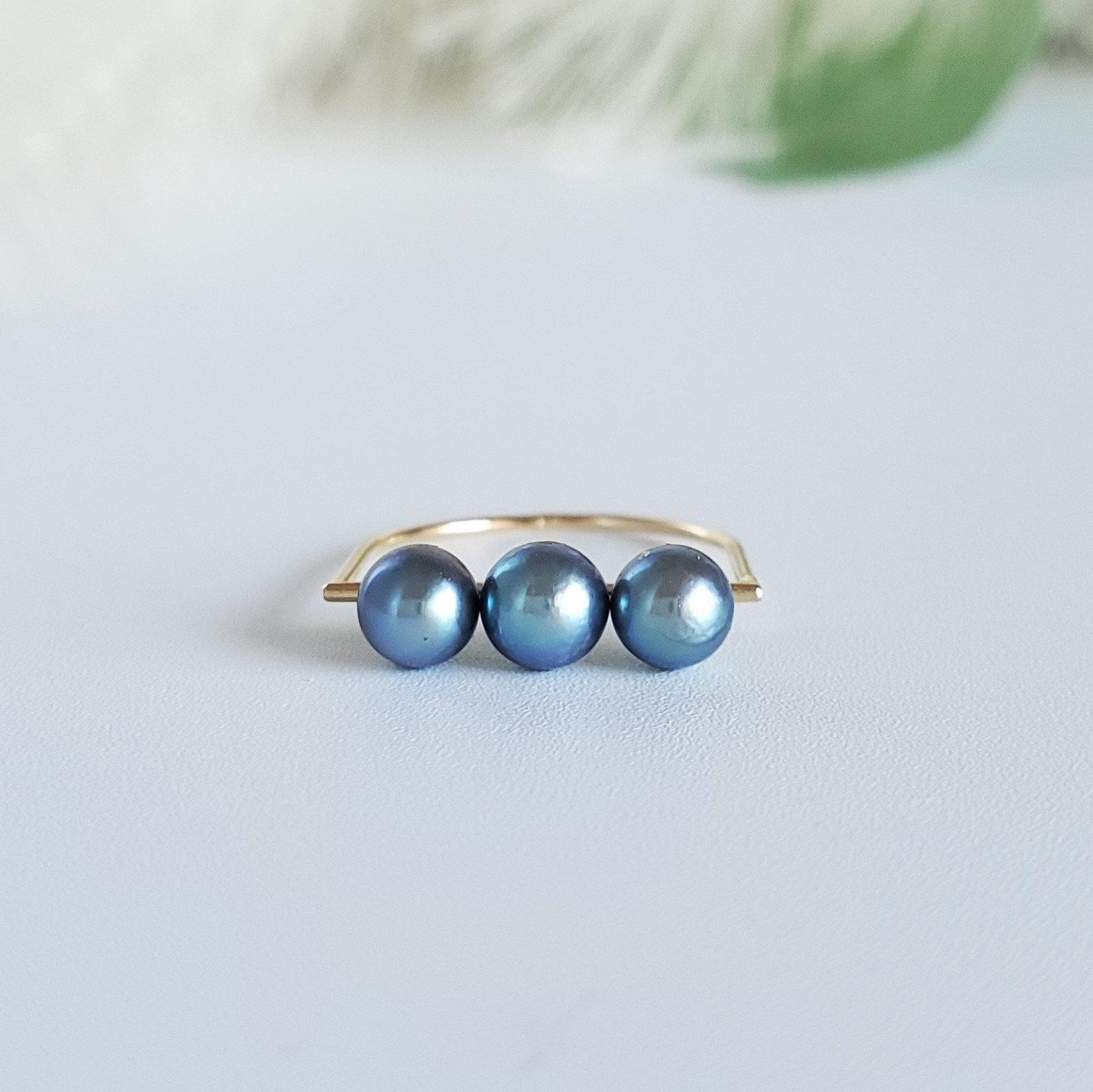 パール リング ゴールド あこや真珠の10金リング 3粒ストレート Dリング 華奢 ブラック ベビーパール