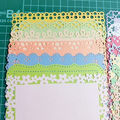 色んな形のL版フレーム14枚 ダイカット クラフトパンチ 写真 切り絵