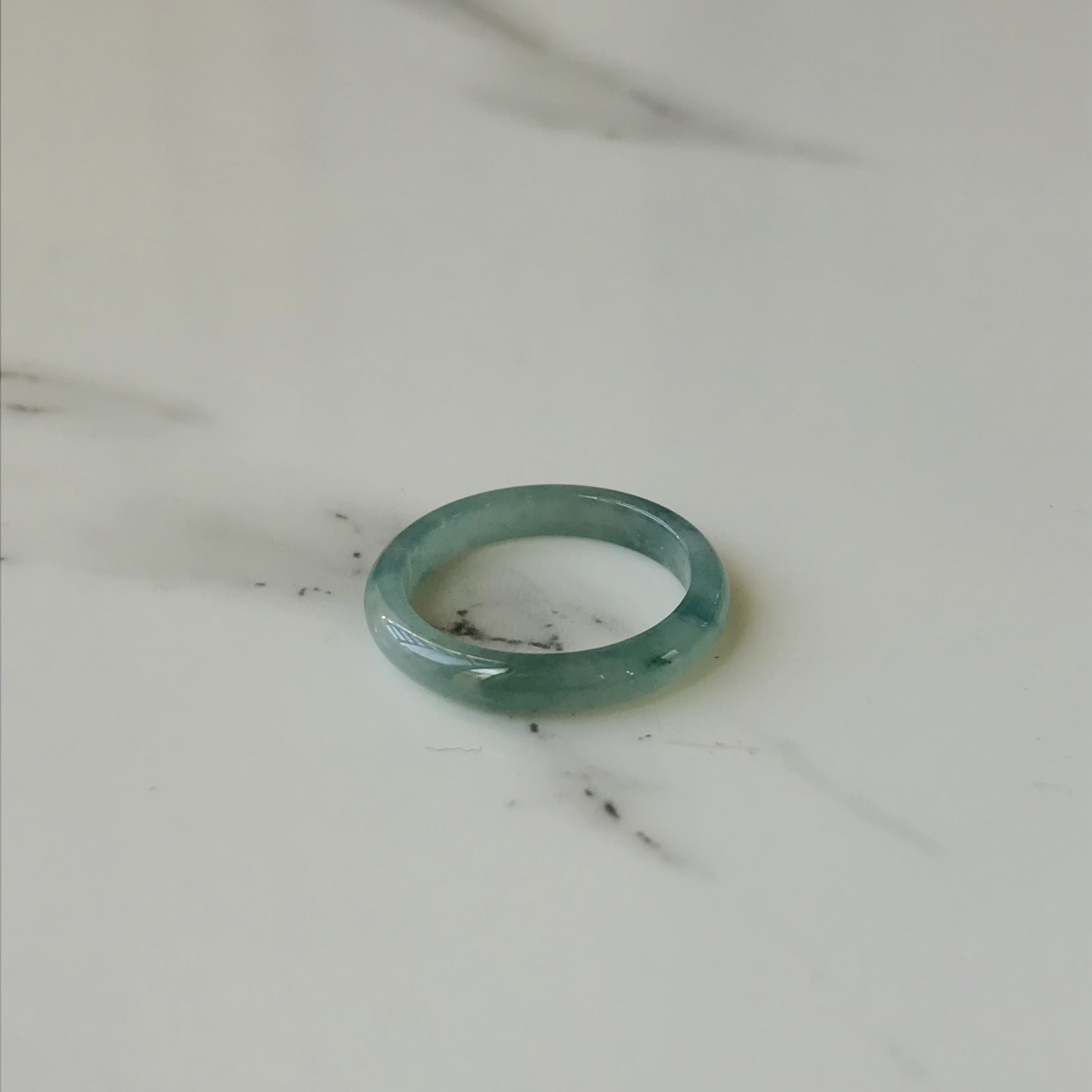 [R15-057］ ジェイド　JADE ヒスイ　本翡翠　くりぬき　リング　天然石　一点物　グアテマラ産　10号　指輪