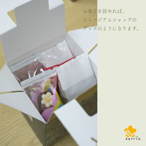 窓付きアートお菓子箱 ギフトボックス Kerria 通販 18816162