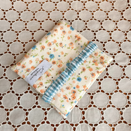 ハンカチみたいなサニタリーポーチ＊小花柄 ピンク＆ブルー ポーチ 布