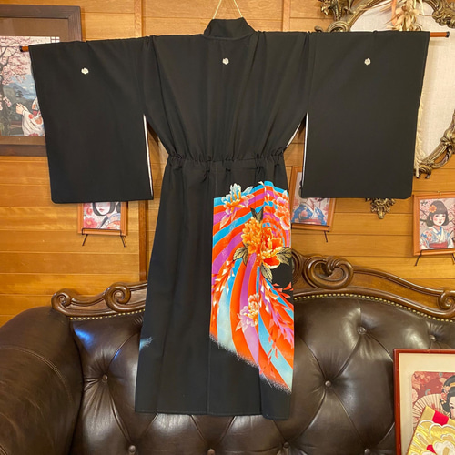NO 129 着物リメイクワンピース　黒留袖リメイクワンピース 黒留袖 着物 リメイク ワンピース ドレス 洗える 化繊 二/2部式お太鼓