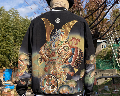 着物リメイクスカジャン 兜 プリント 駒刺繍 リバーシブル 男の子