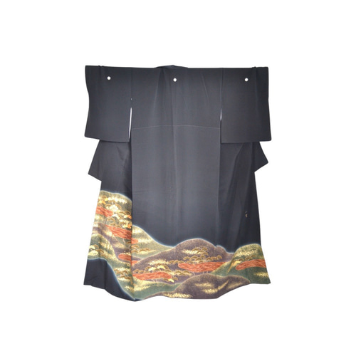 XL, ドライクリーニング済み,黒留袖リメイクドレス – 日本伝統柄の豪華