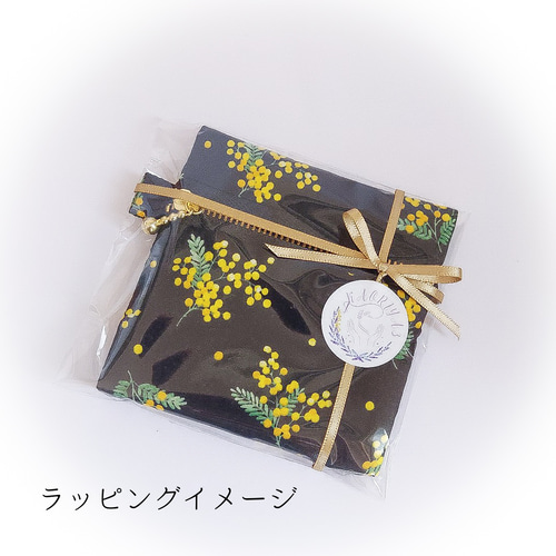 準備中　保冷保温ポーチ　リバティ Squee！ リバティプリント 中身に合わせてくるくる留めるだけ