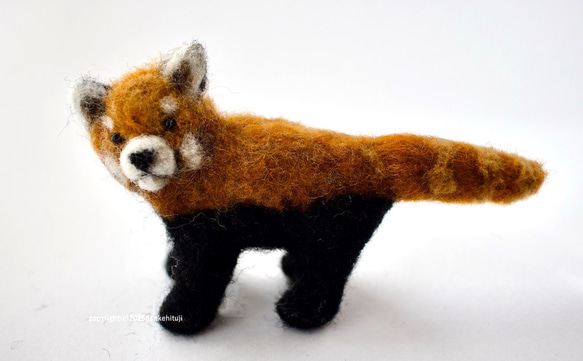 羊毛フェルト レッサーパンダ 置き物 ハンドメイド 羊毛フェルト だん