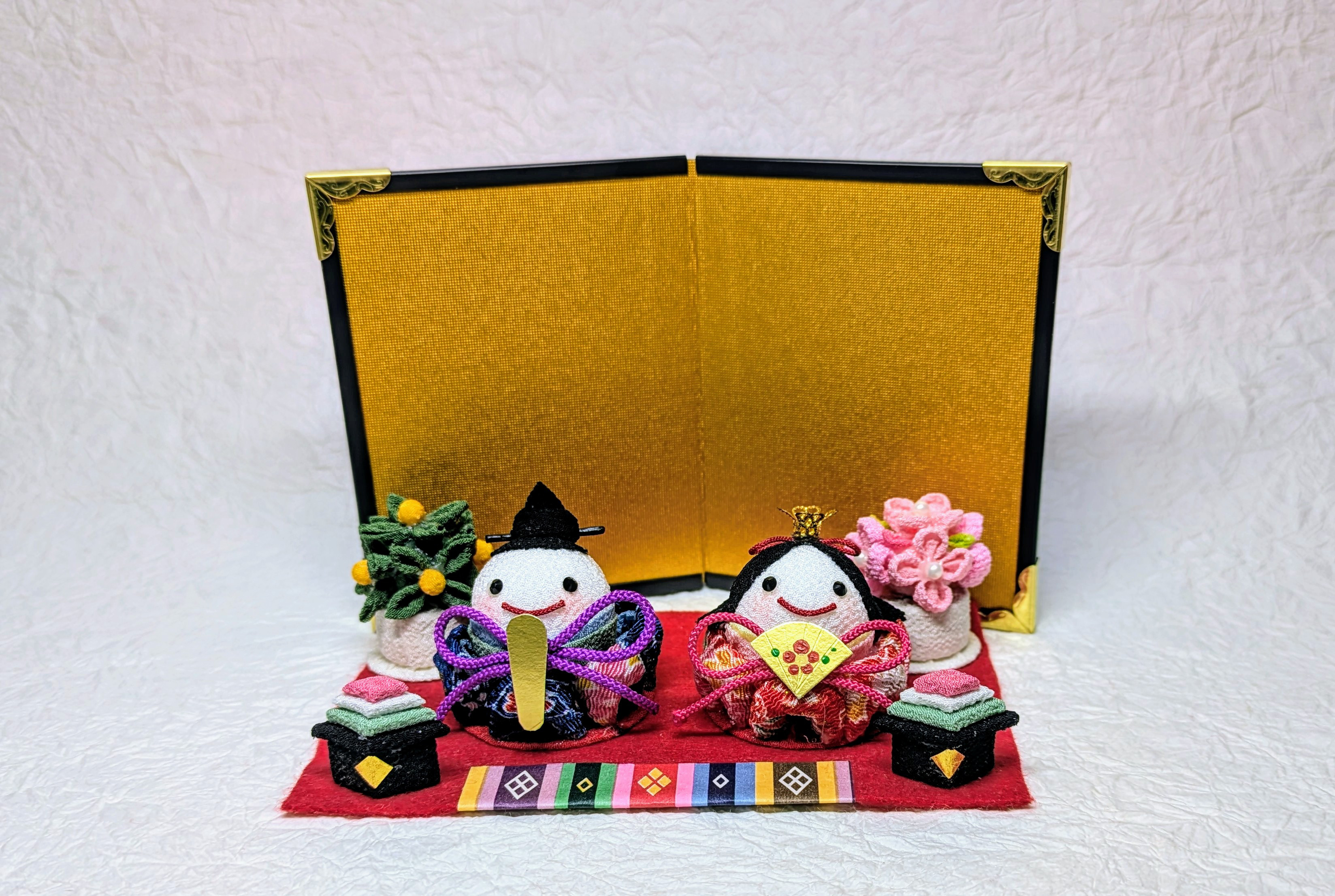 つまみ細工の可愛い人雛飾り　桜橘菱餅セット 8,880円