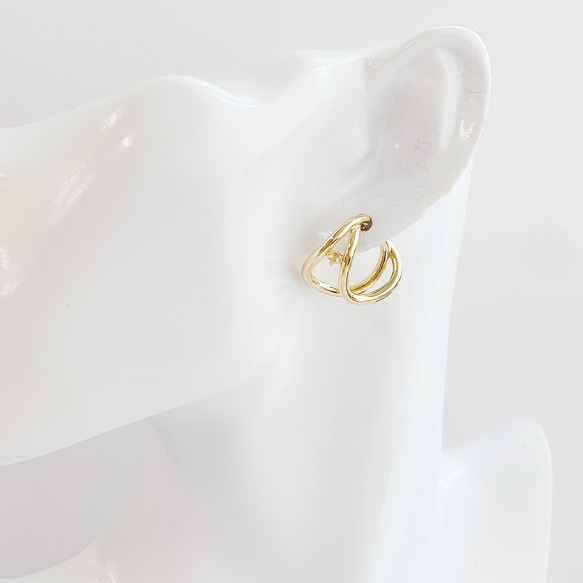 eje707【2個入り】ピン付き 大ぶりの曲線 二連 円形 イヤーカフ 金具 8枚目の画像