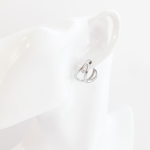 eje707【2個入り】ピン付き 大ぶりの曲線 二連 円形 イヤーカフ 金具 15枚目の画像