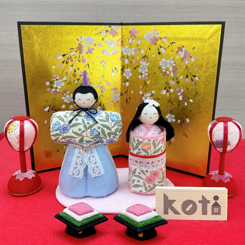 雛飾り小道具【桜金屏風 高さ15cm＆桜ぼんぼり(小)一対＆ひし餅