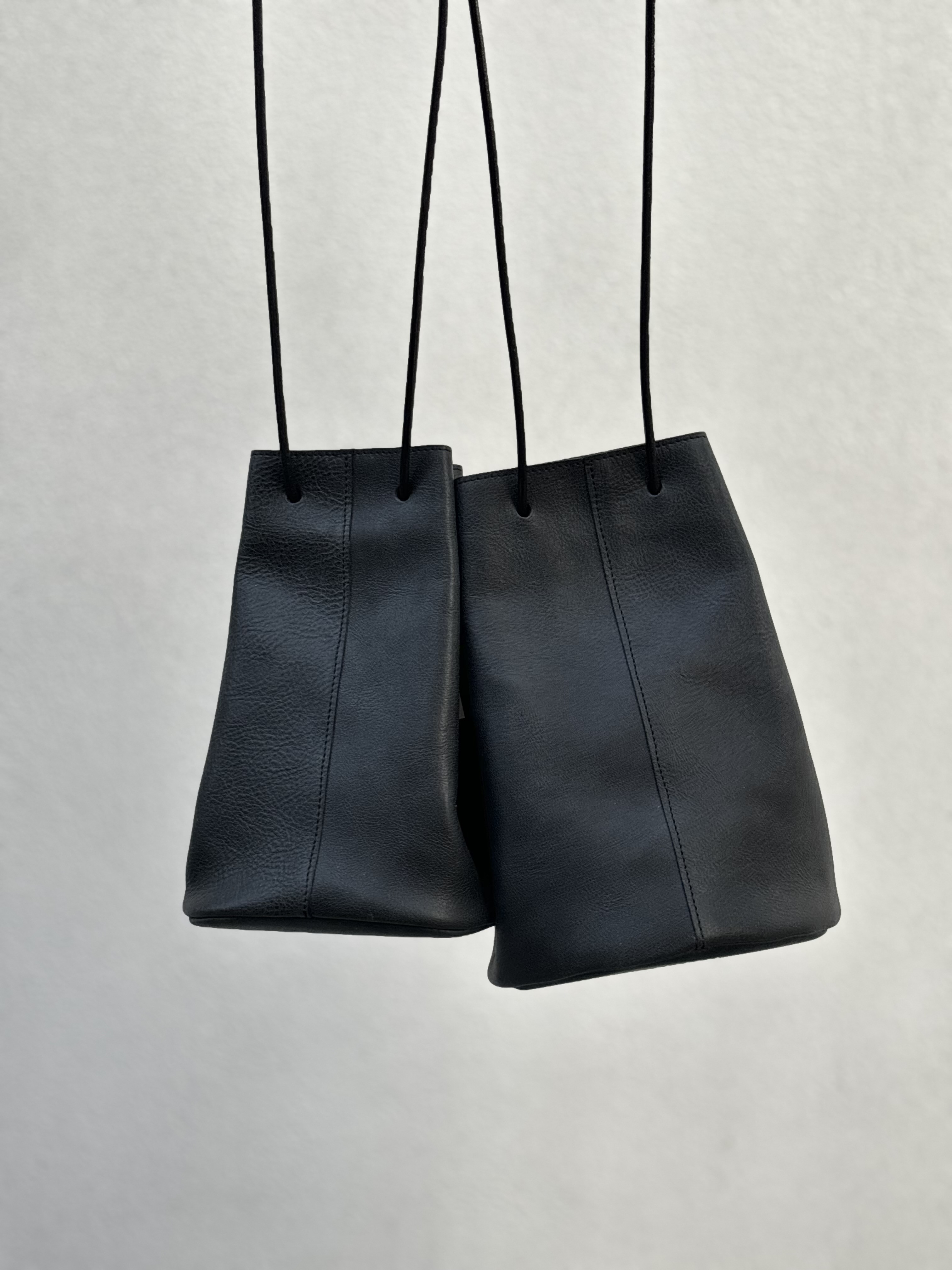 2wayレザー巾着バッグ　小サイズ