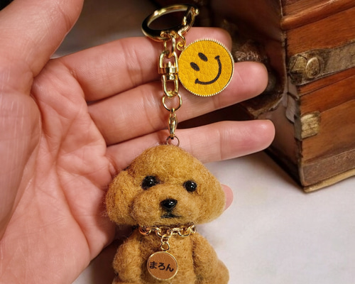 羊毛フェルトトイプードル チャーム 羊毛フェルト プードルキーホルダー ハンドメイド、レザークラフト即納