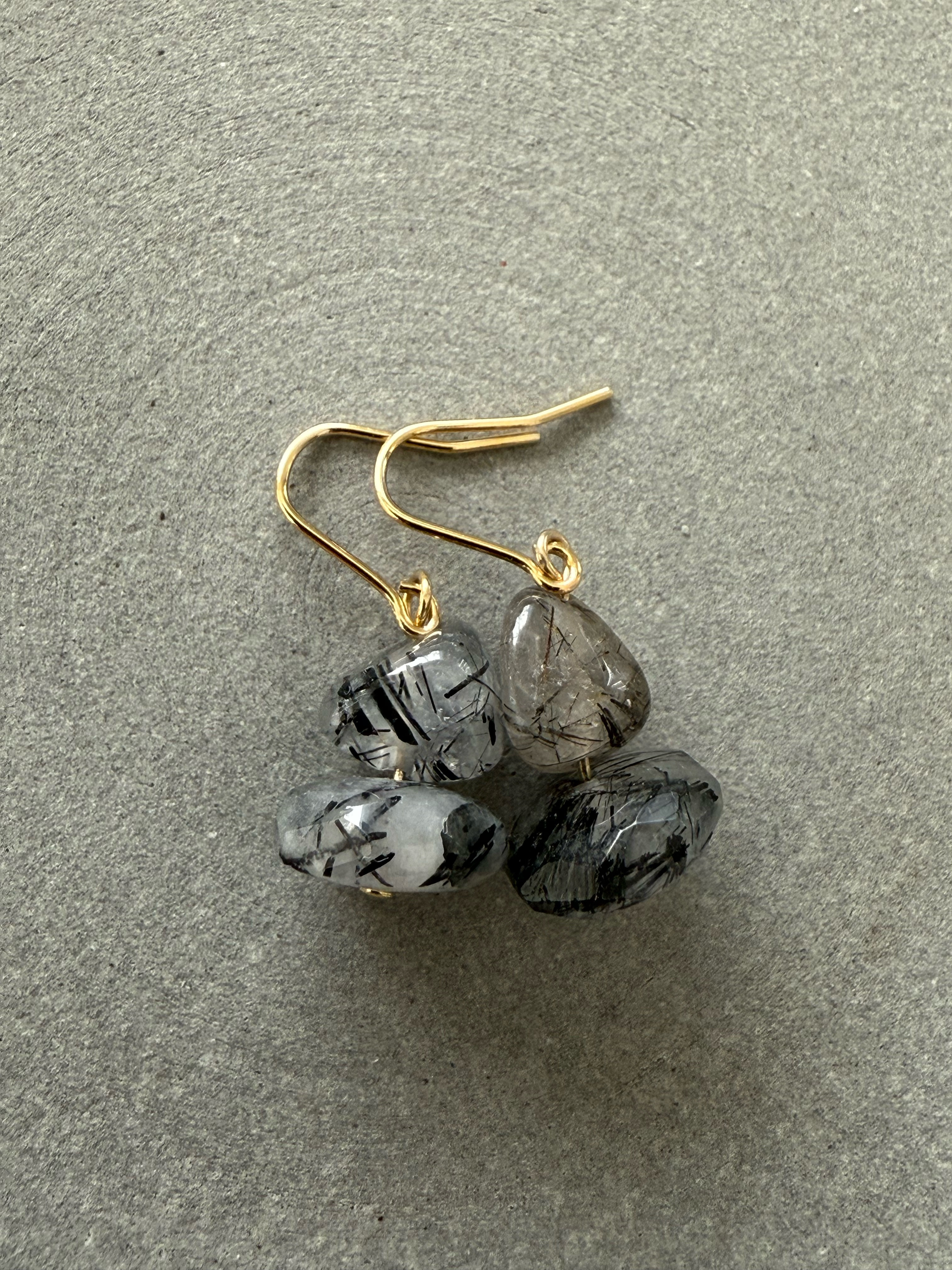 ブラックトルマリンインクォーツ♚ピアス/ノンホールピアス
