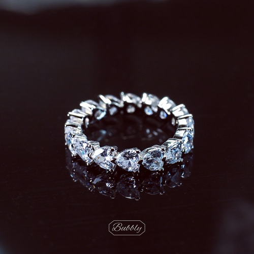 極上の輝き】高炭素ダイヤモンド ハート シェイプ フルエタニティ