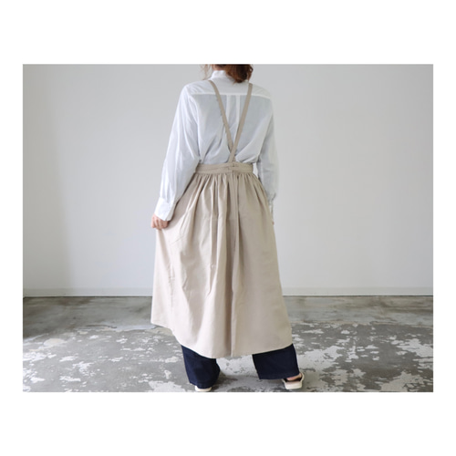そのままお出かけリネンギャザーエプロン／おうち時間もお洒落に過ごす