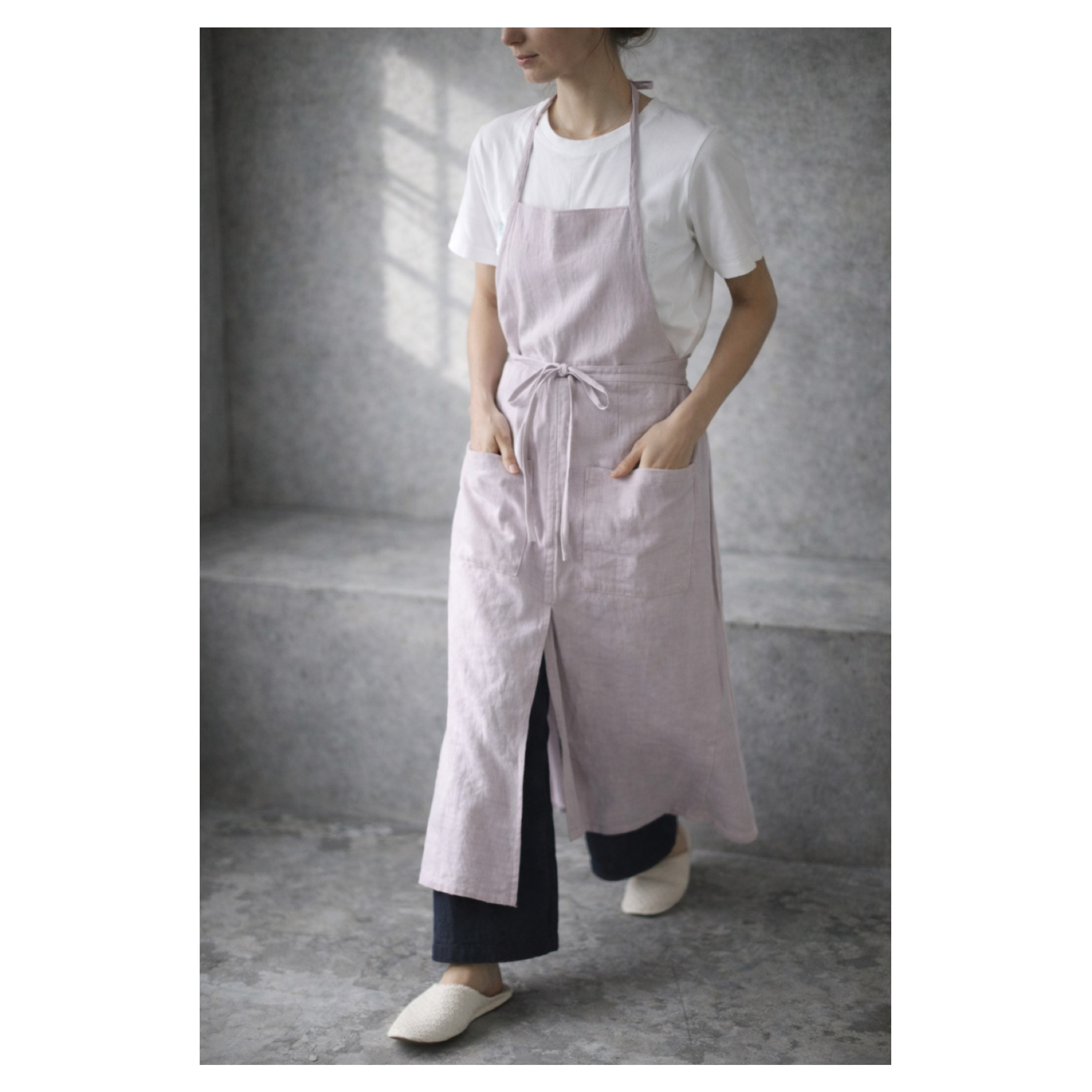 【22色】ふっくら厚み2倍のとろみダブルガーゼの前スリット美シルエットエプロンドレス／ダブルガーゼエプロン／ドーンピンク