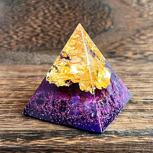 睡眠の質UP】ピラミッド型オルゴナイト アメジスト 金箔入り 其他擺飾