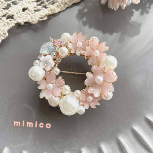 NEW 桜レジンフラワーとパールのサークルブローチ 卒業式 入学式 卒園