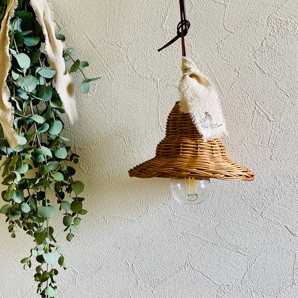 電池式】コンセントがなくても大丈夫！どこにでも飾れる ラタンプル