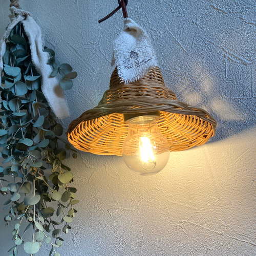 電池式】コンセントがなくても大丈夫！どこにでも飾れる ラタンプル