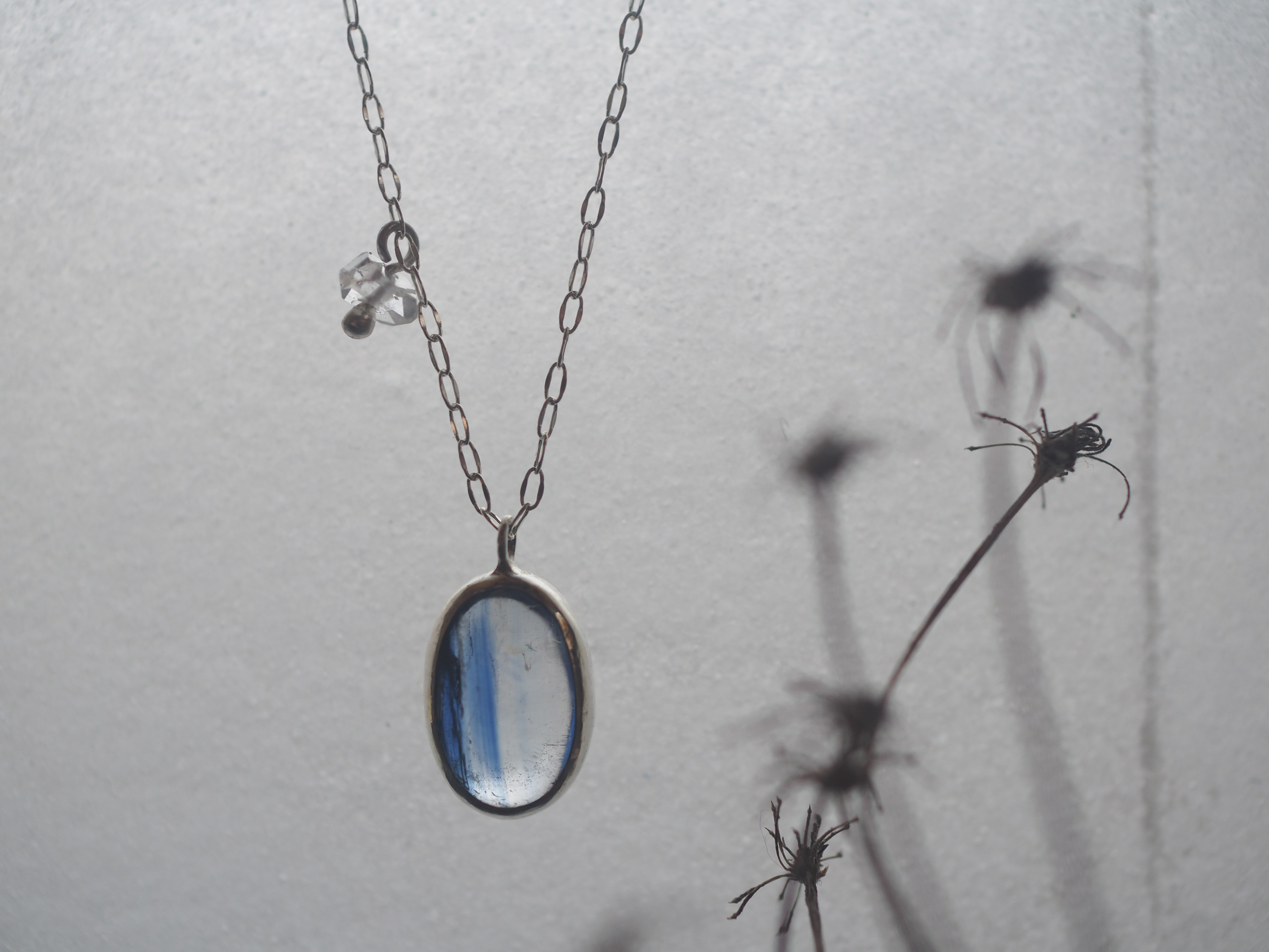kyanite silver chain necklace (daikan)