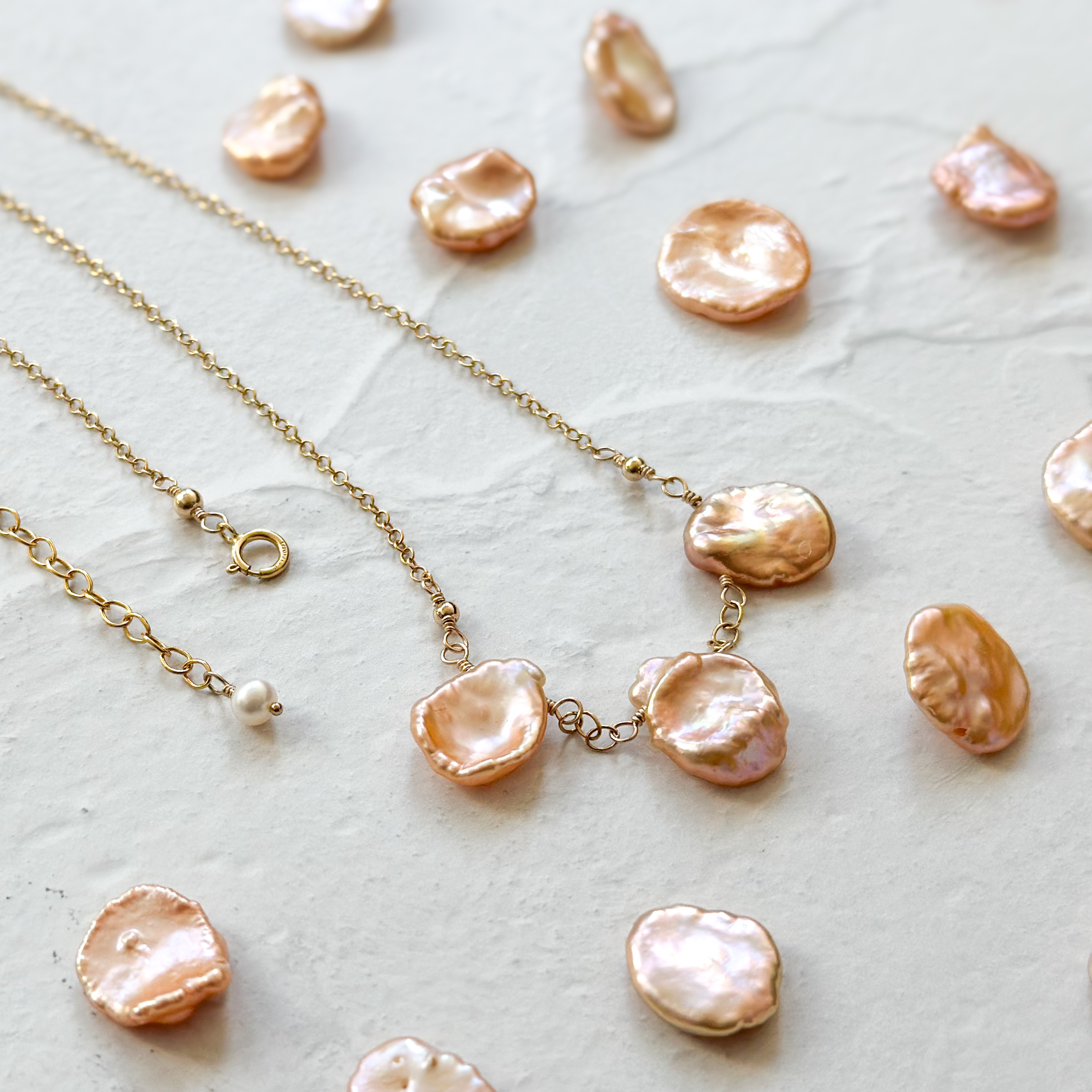 14kgf*春色*花びらパールのネックレス*アジャスター付き