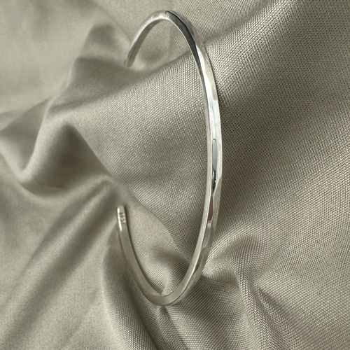 シルバー950つち目バングル2mm《浅柄》【サイズオーダー可能