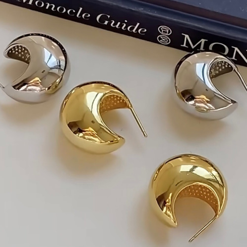 035At【高品質✨】ぷっくりフープピアス　ピンクゴールド　シンプル　大人可愛い ゆうパケット】選べる2サイズ ピアス フープピアス 18k