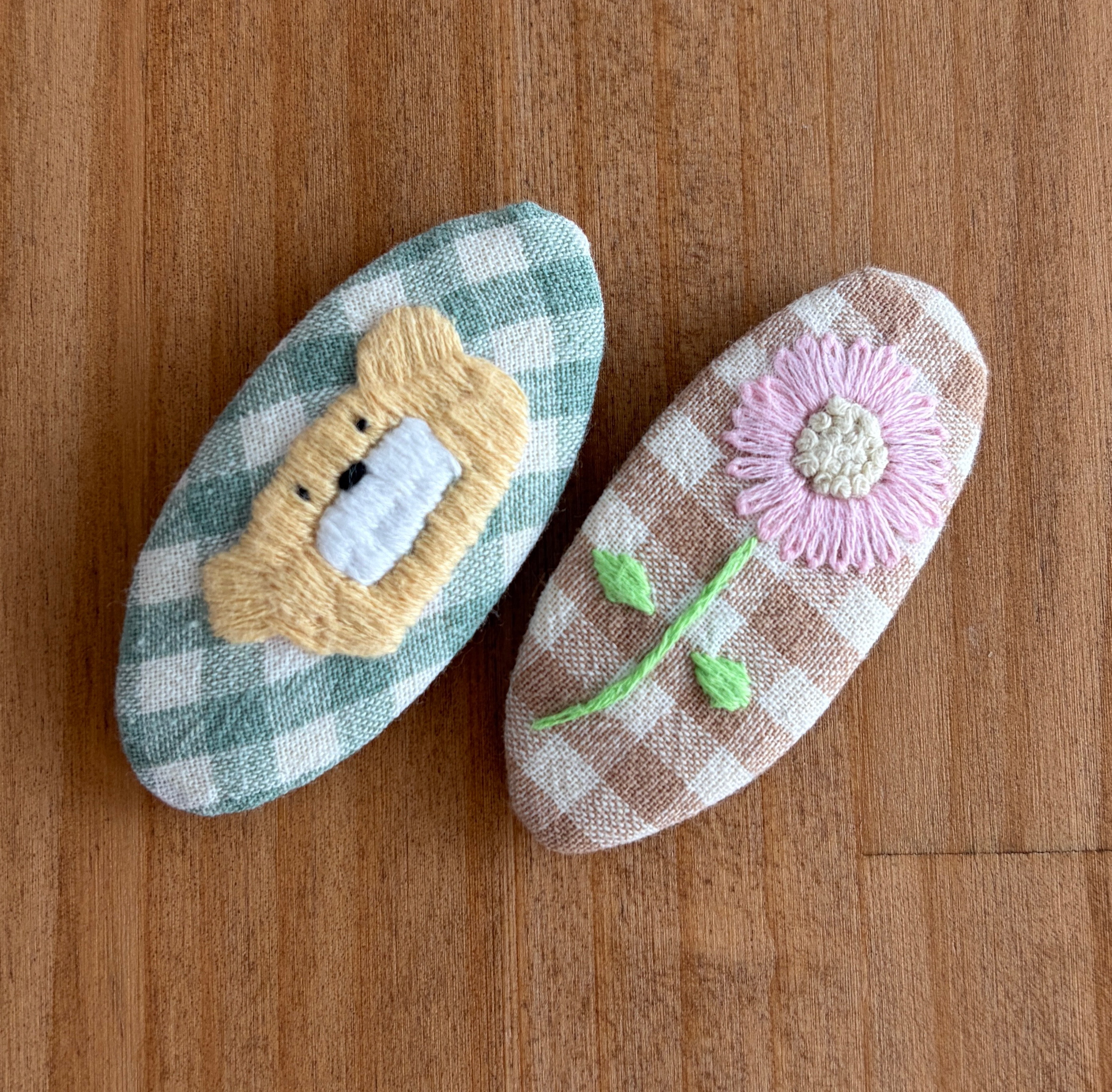 刺繍パッチンピン 2個セット お花 くまちゃん ぱっちんピン ヘアピン