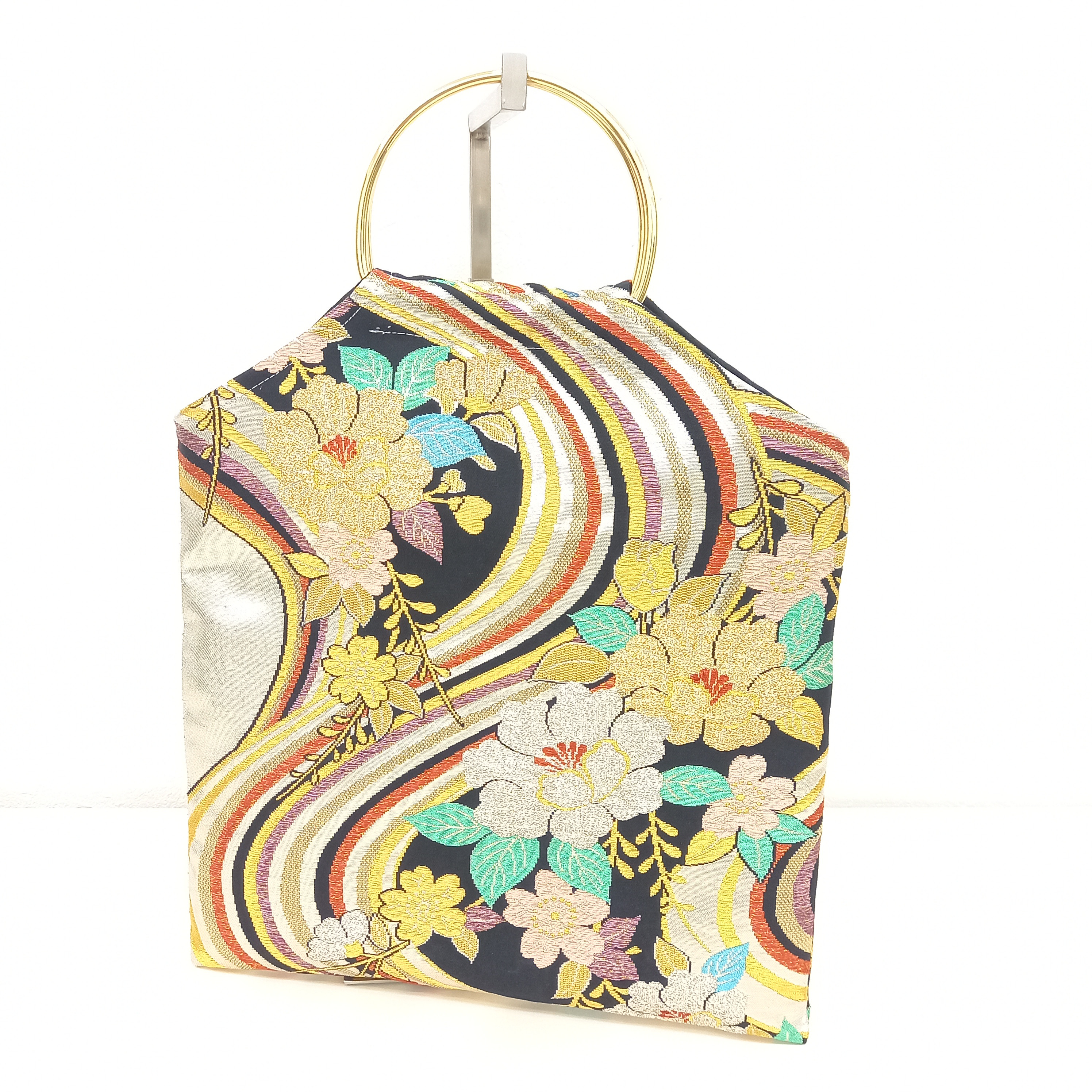 袋帯　帯リメイク　メタルリングバッグ　流水花文