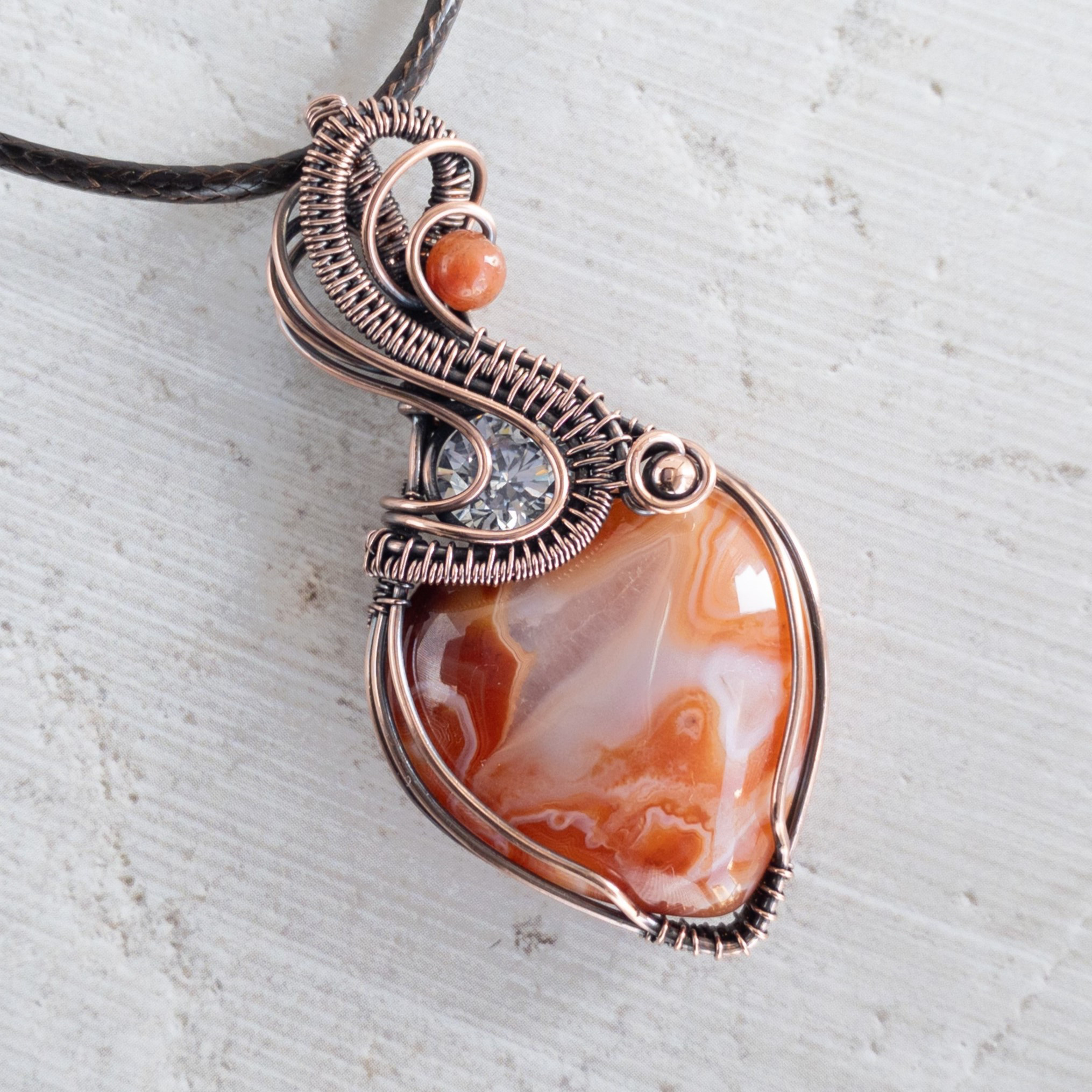 ＜カーネリアンサードニクス＞ ピアネータ ペンダント Copper Wire（いぶし）