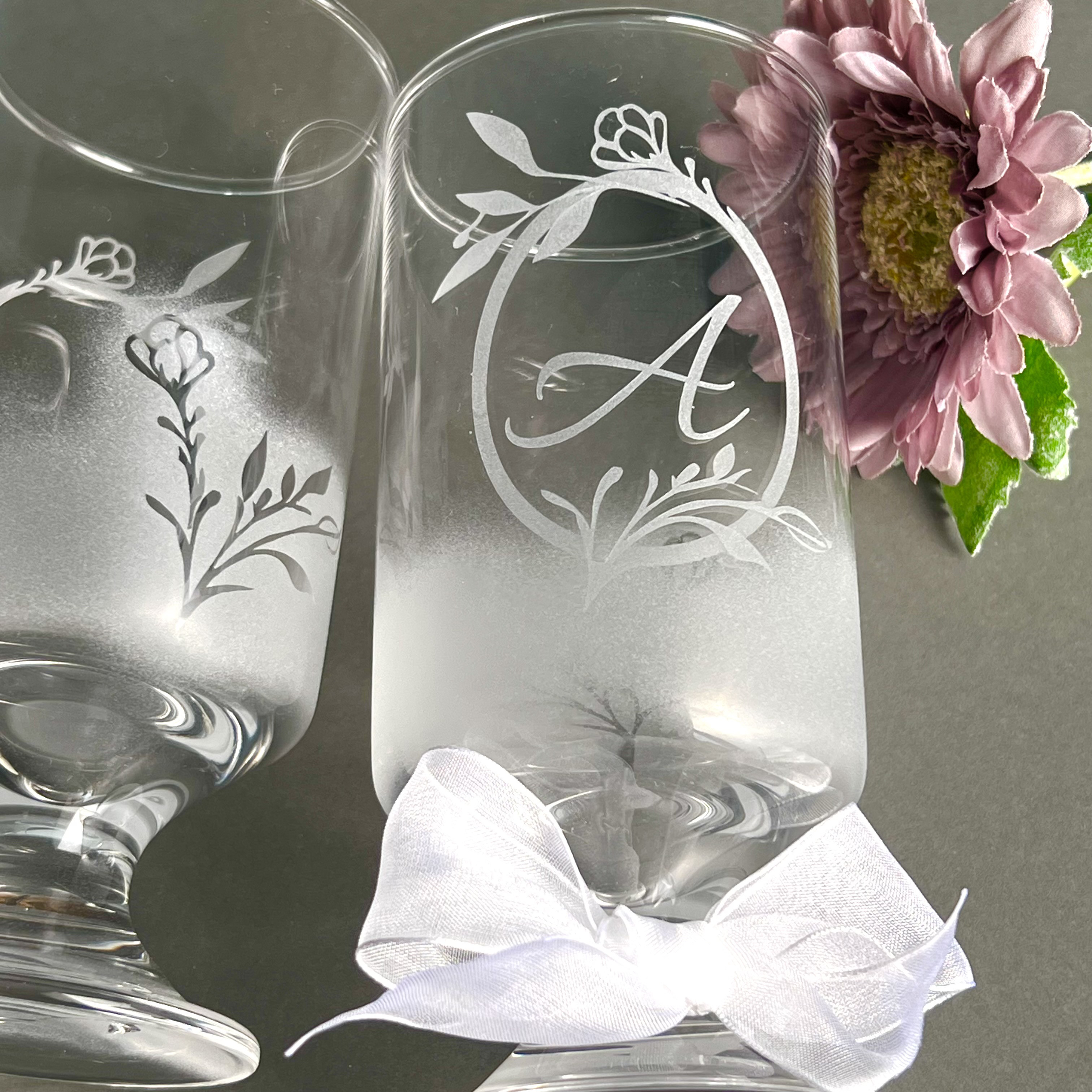 送料無料【イニシャル入】ナチュラルフラワー／誕生日にも　名入れ グラス 食洗機OK