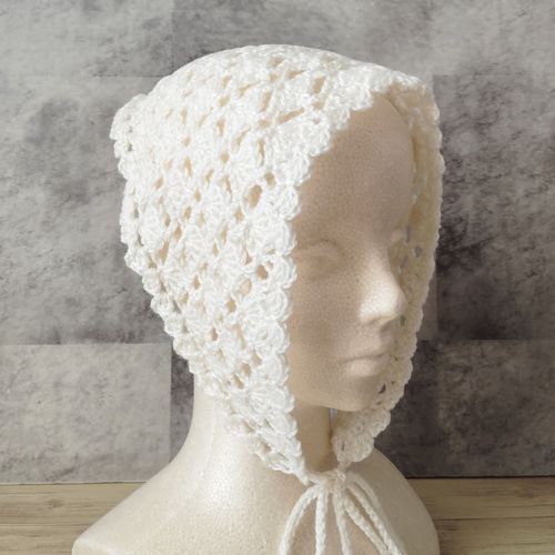 バブーシュカ ニットスカーフ 三角スカーフ 手編み ボンネット シロ