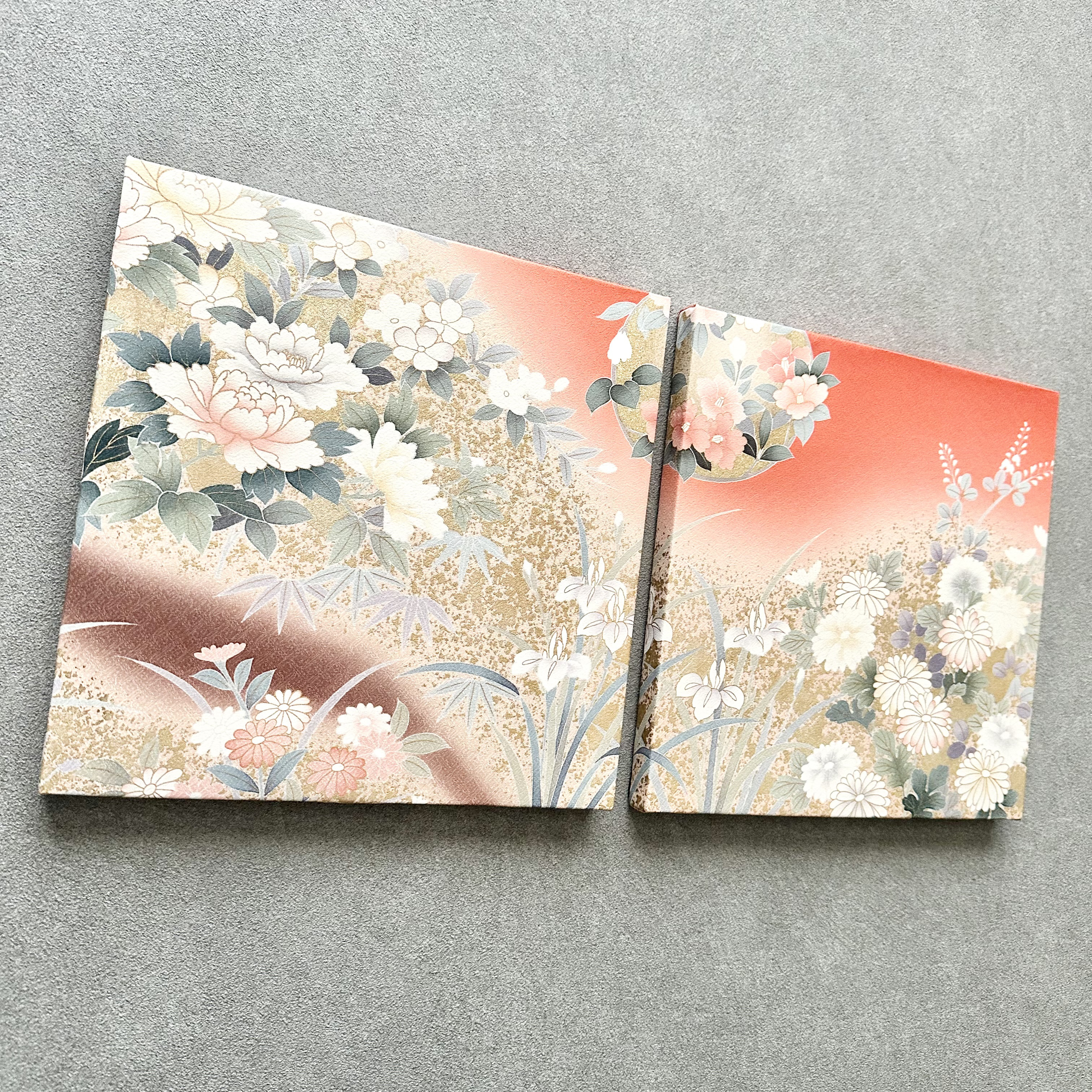 着物のファブリックパネル　朱に咲く牡丹と菊花（2枚セット)  27×27cm 着物　リメイク　インテリア　正月　七五三
