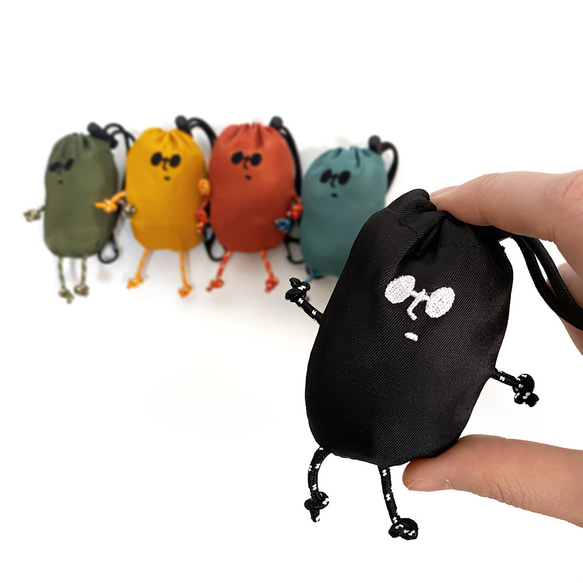 新色【ECO Buddy Bag】エコバッグ入りキーホルダー「ブラック」　バッグチャーム　撥水 1枚目の画像