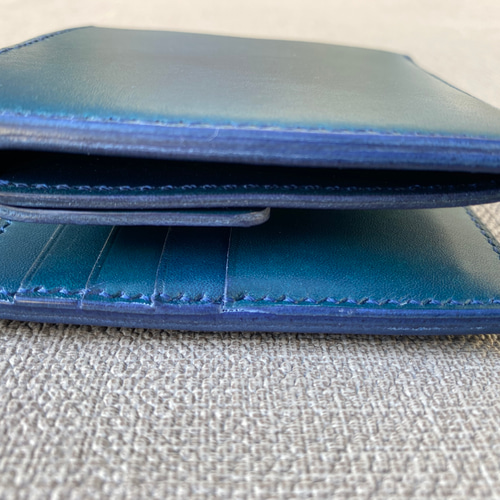 二つ折りミドルウォレット 【イタリアンレザー（ブルガロ）】 二つ折り