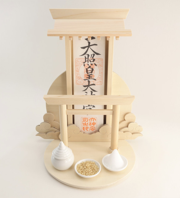 神棚《太陽》神具３点セット　壁掛け可　　　神棚　御札立て　鳥居　 3枚目の画像
