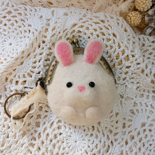 ひょっこりうさちゃん バラデザインハートレジンヘアゴム