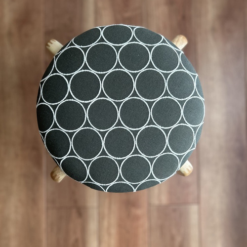 木脚スツール 刺繍 ブラックベージュ スツール 木製 北欧 玄関用 チェア 椅子 『刺繍サークル』 椅子