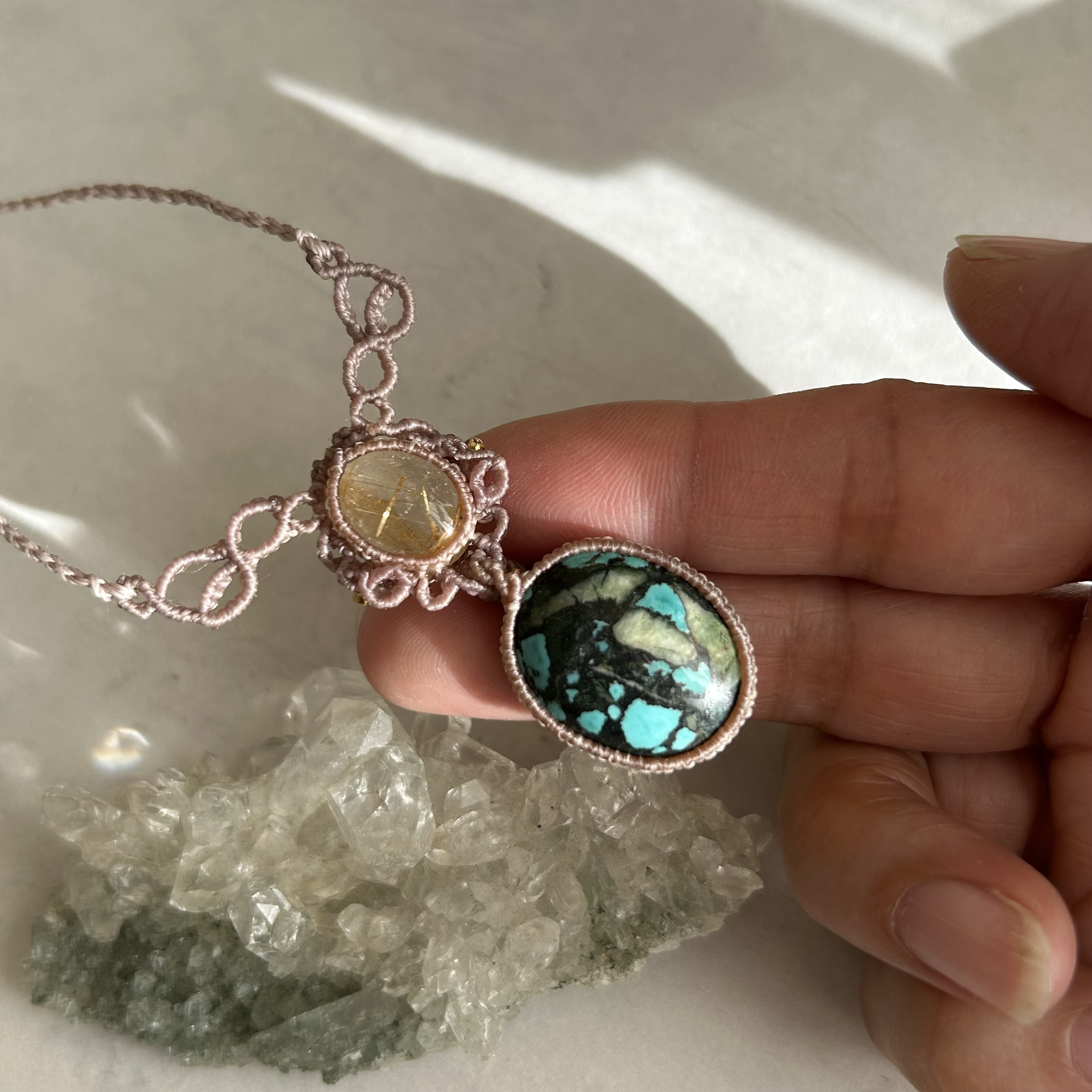 チベタンターコイズ「満ちる自由」