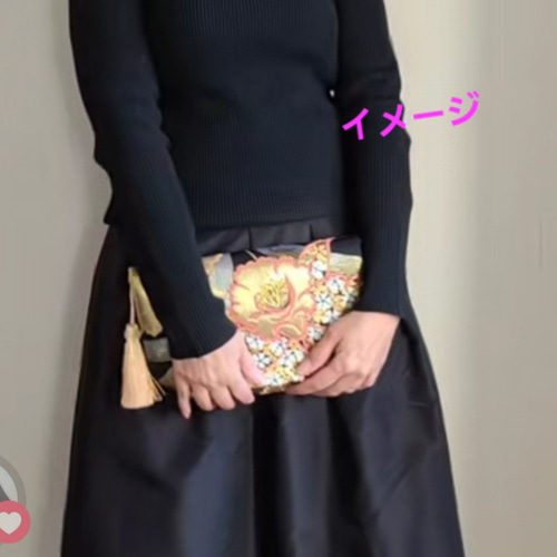 Creema SPRINGS 】刺繍入黒金青モダン花模様シルク着物帯の2ways