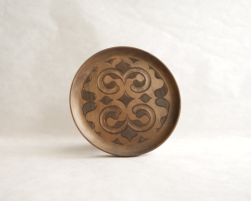 伝統的工芸品 二風谷イタ 21cm丸 【西山涼 作】 彫刻 katak 通販