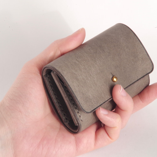 三つ折り財布　マルゴー　グリーン 小さくてシンプルな三つ折り財布 【グリーン】 ミニ財布