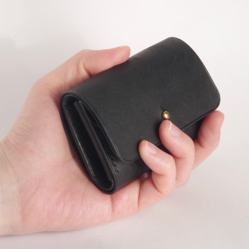 ○ころりんこ 三つ折り財布 本革 イタリアンレザー マルゴー 三つ折り