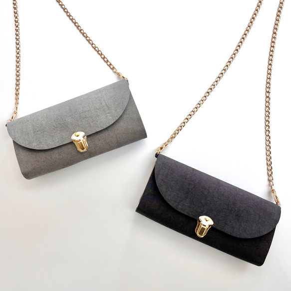 ヴィンテージテイストの軽やかショルダーバッグ　高密度綿麻ウェザークロス　グレー系　ポシェット　ミニショルダー 1枚目の画像