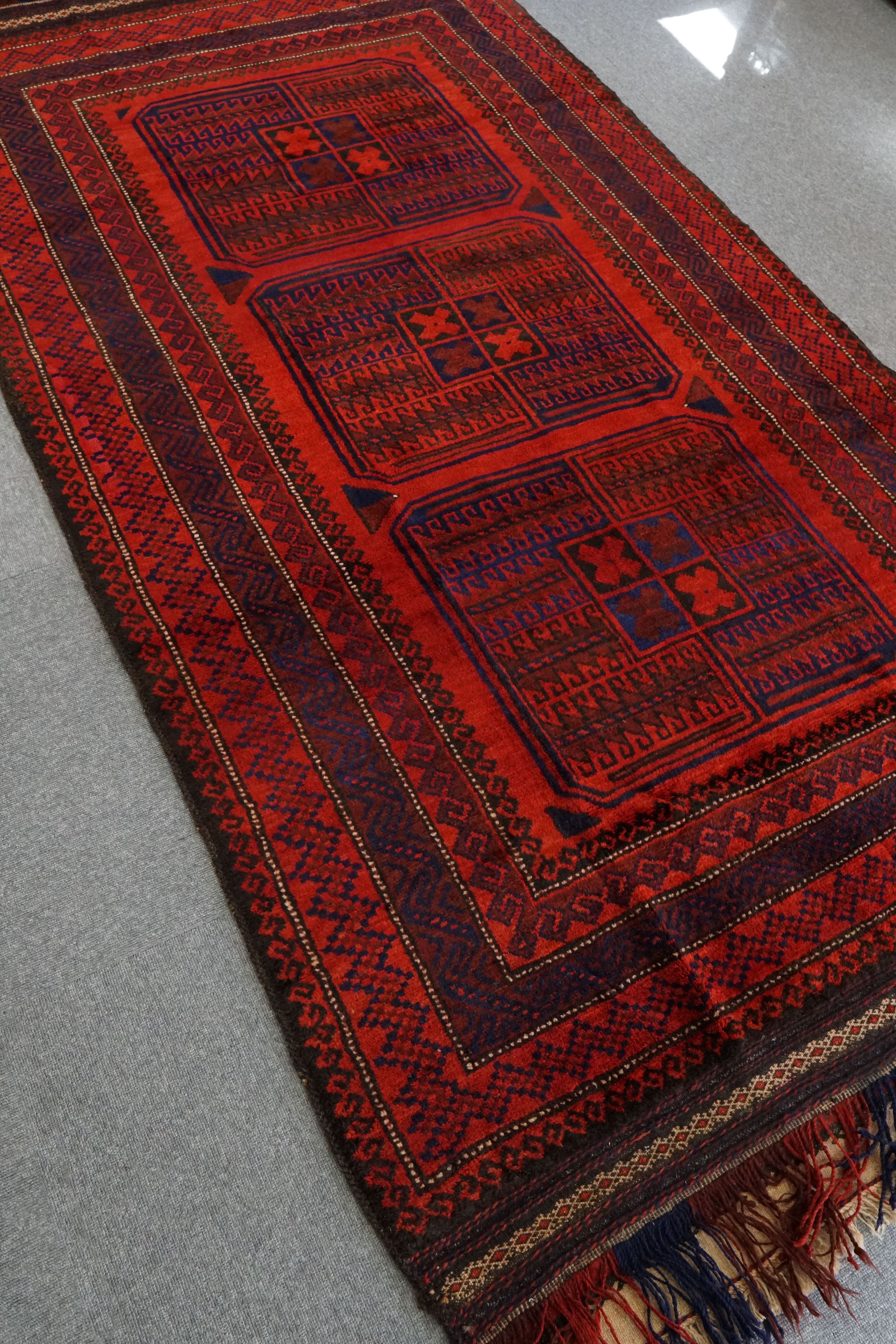 235x124cm トライバルラグ ヴィンテージラグ 手織り絨毯 バルーチ