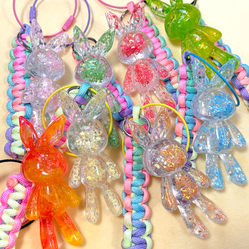 ～秋うさぎと紅葉～　他レジンキーホルダー計6点 つぎはぎ ウサギ レジン キーホルダー ( ブルー × ライトブルー