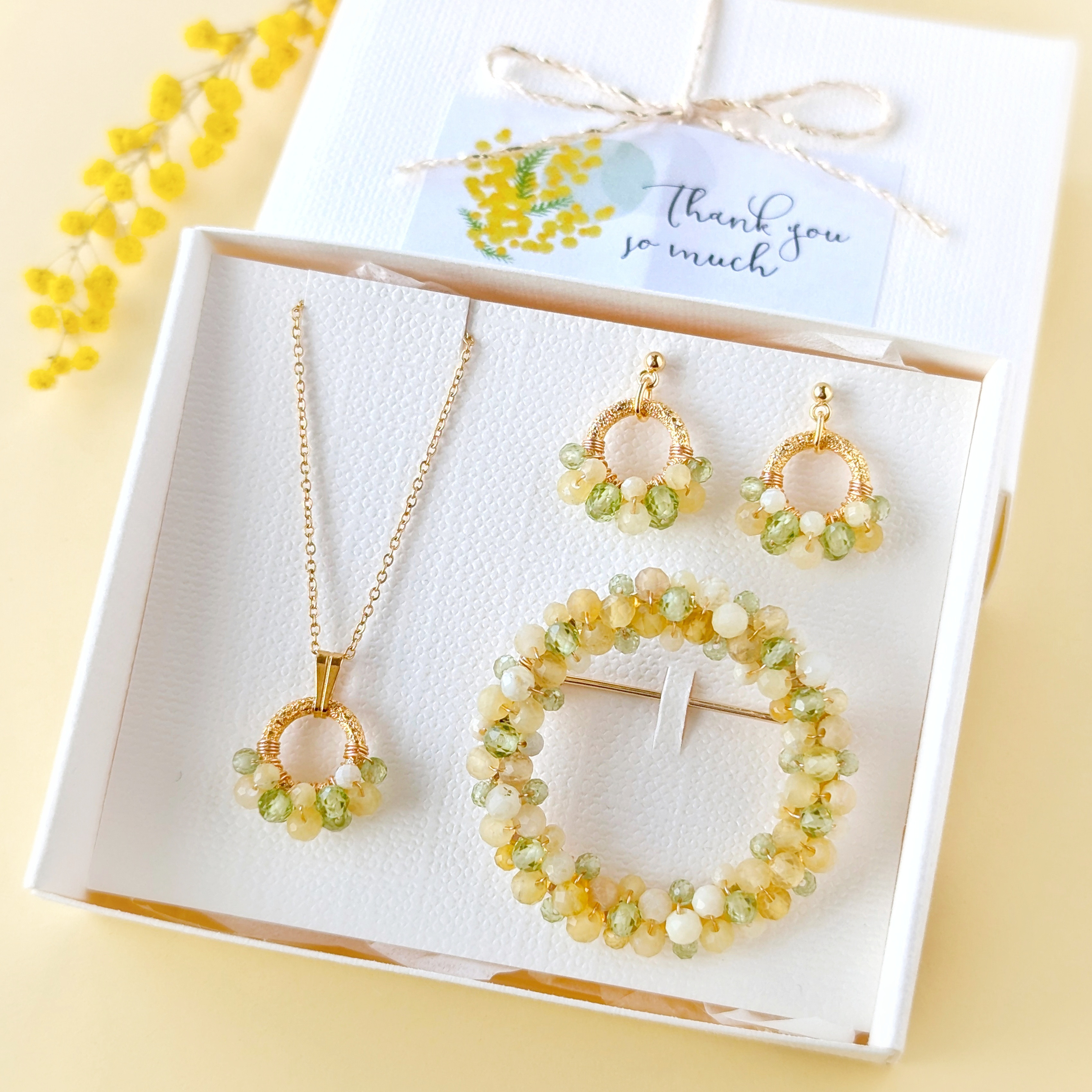 優しい春色 ＊豪華3点セット＊ ミモザカラーのリングピアス/イヤリング、ネックレス＆ブローチ