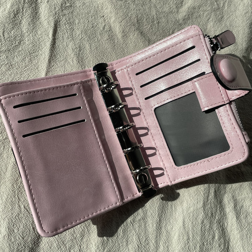 最安値級価格 pink 二つ折りm5バインダー財布 曜日リフィルセット 二つ折り 文房具・ステーショナリー